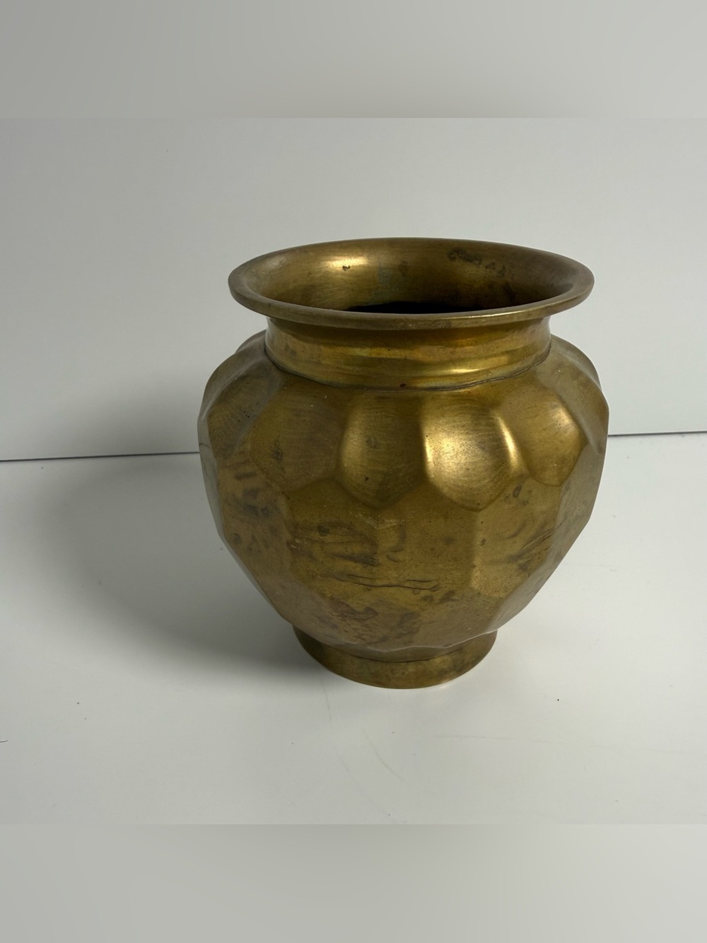Vtg Heavy Brass Chinese Fluted Melon Vase Jar Xuande Reign Mark 6 Character